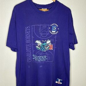 Vintage Charlotte Hornets T Shirt XL Tee Nutmeg Purple Logo 90s NBA Distressed